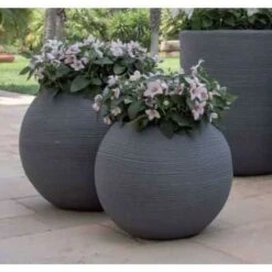 VASO ROTONDO SHABBY SFERA CASPO' RIGATA MODERNO IN RESINA 30cm - Colore: Grigio Ghisa