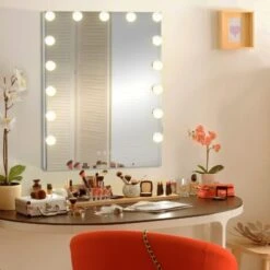 Specchio Per Trucco Con Luci Murrieta Bianco -Armonia Decor 35223582 3