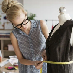 Relaxdays Scatola Trasparente Plastica, 9 Scomparti Per Oggetti Piccoli, Maniglia Per Trasporto, Chiusura A Scatto, HBT 14x33x19 Cm, Arancione 9 Relaxdays Scatola Trasparente Plastica, 9 Scomparti Per Oggetti Piccoli, Maniglia Per Trasporto, Chiusura A Scatto, HBT 14x33x19 Cm, Arancione -Armonia Decor 51971830 3