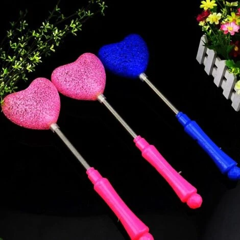 Trade Shop - Bacchetta Luminosa Cuore San Valentino Regalo Decorazione Led Gadget Festa 2 Pz 5 Trade Shop - Bacchetta Luminosa Cuore San Valentino Regalo Decorazione Led Gadget Festa 2 Pz - immagine 3
